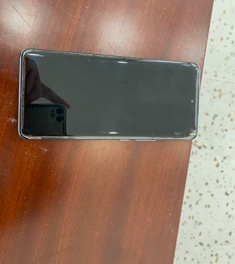 华为nova9  8+256g  手机进水...