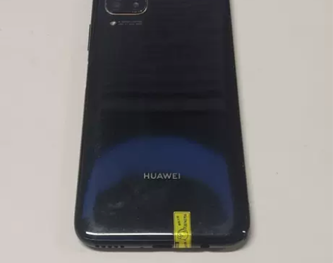 9成新华为 NOVA 6 SE  苹果SE...
