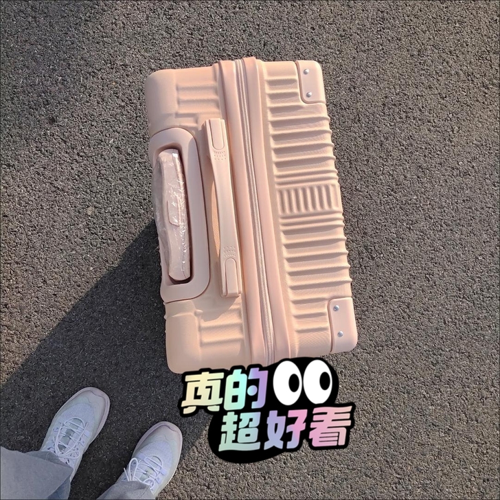 本人闲置24寸全新行李箱，一次未用，包装什...