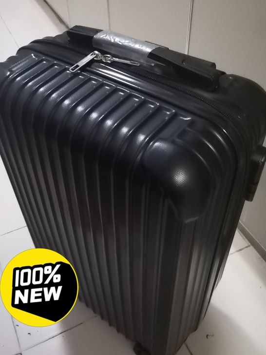 全新 20寸行李箱