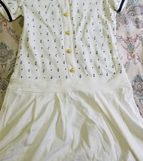 白色全新制服裙， 29包邮。 蓝色穿过，看...