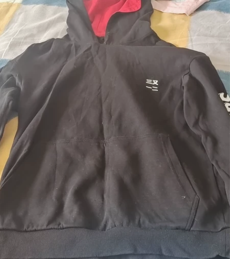 男士连帽卫衣,原价199,现价29 感兴趣...