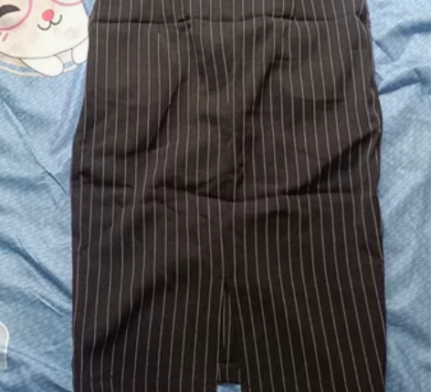 全新春秋款背带裙 ,料子很好 裙子带内衬 ...
