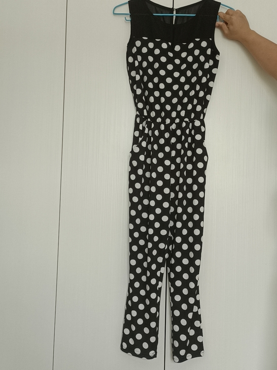 闲置了  连体裤