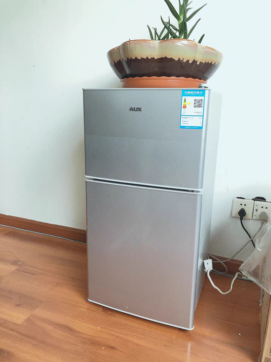 奥克斯冰箱，九五成新，580入手，用了一年...
