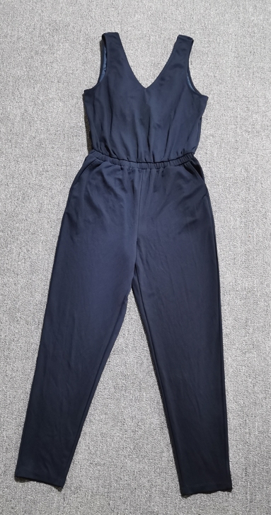 ONLY连体裤，后背荷叶边