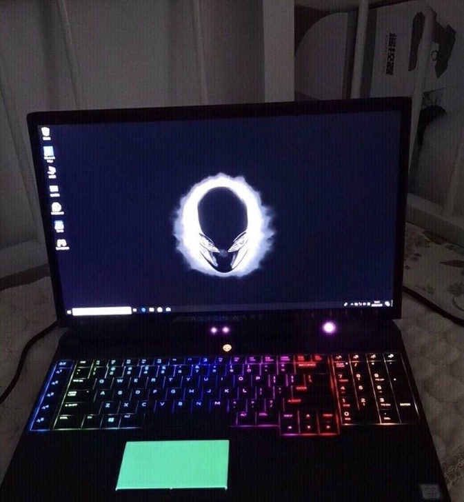 144Hz 2080 高端游戏本电脑 外星...