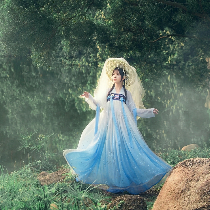 千韵岗原创汉服 辰莲鱼梦 s