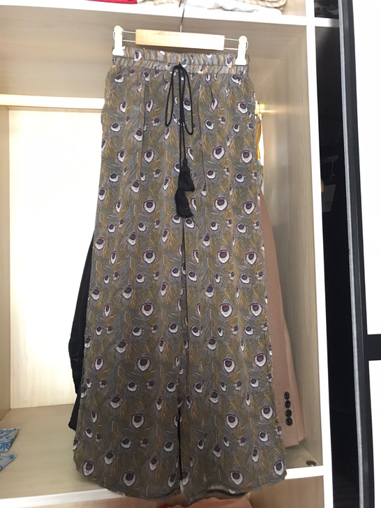 雪纺飘逸直筒裤