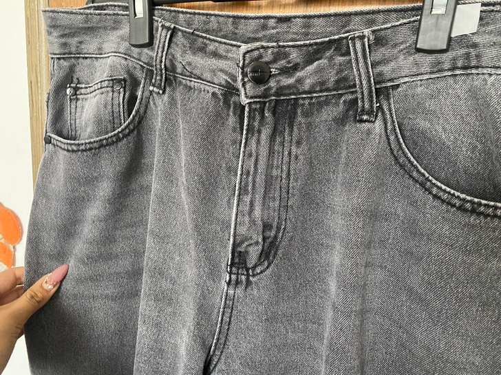 破洞黑灰色牛仔裤 男女均可