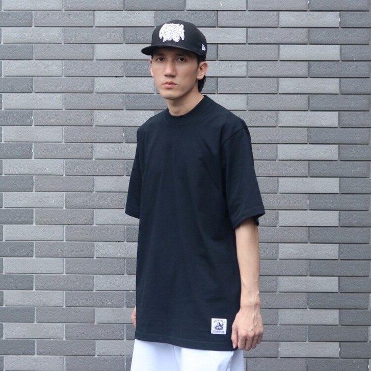 黑色短袖 8新 男女同款 偏大