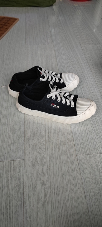 斐乐帆布鞋女38码