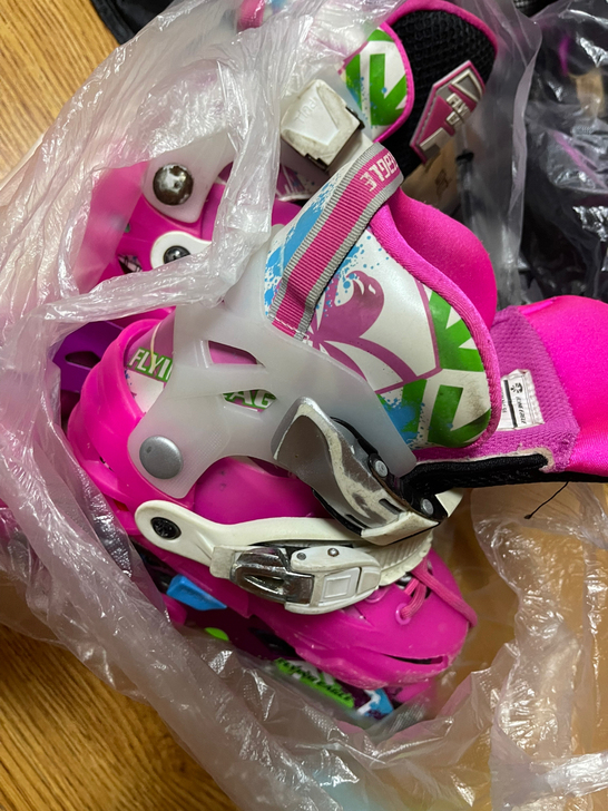 Flying eagle 飞鹰轮滑全套，包...