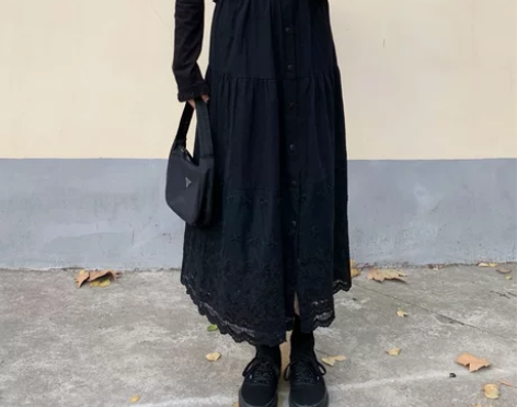 暗黑系复古高腰半身裙蕾丝裙钩花边拼接大摆裙...