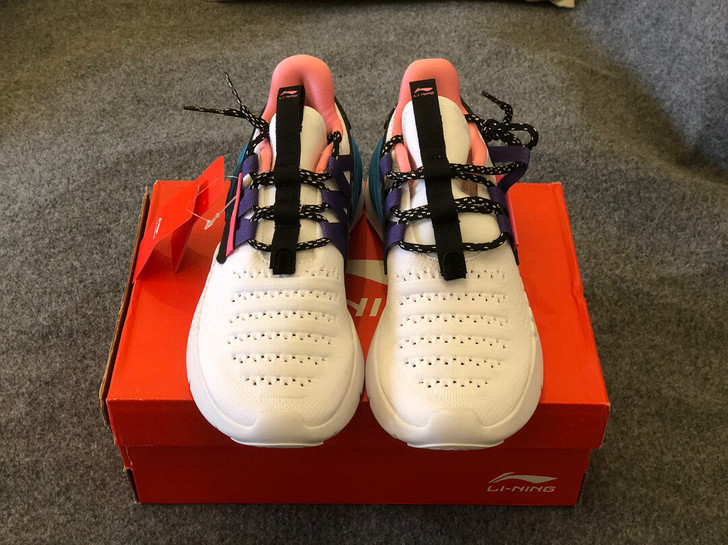 李宁女款经典休闲鞋