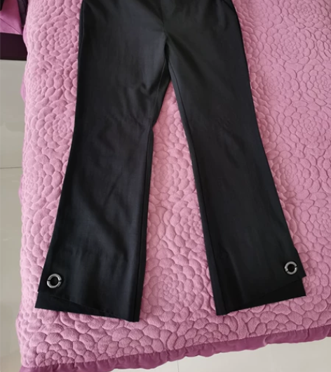 三个裤子一个花苞裙打包60元包邮,都是16...