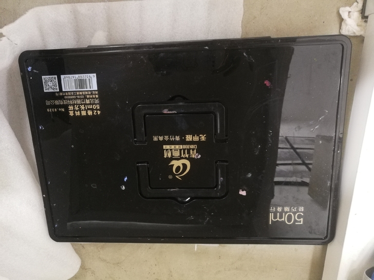 水粉颜料 盒内七成量 有替补装米娅水粉颜料...