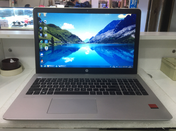 惠普15 游戏本电脑