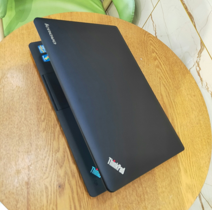 亏本转让联想笔记本电脑 高配版i7四核 1...