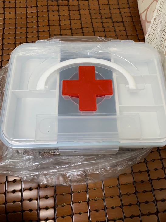 全新药箱，15一个不包，30两个包邮，偏远...