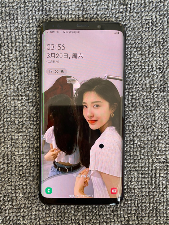 三星盖乐世s9+曲面屏手机，一个几乎全新的...