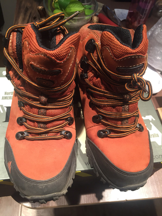 骆驼女款登山鞋