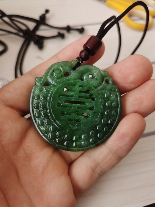 玉雕学徒手工艺品