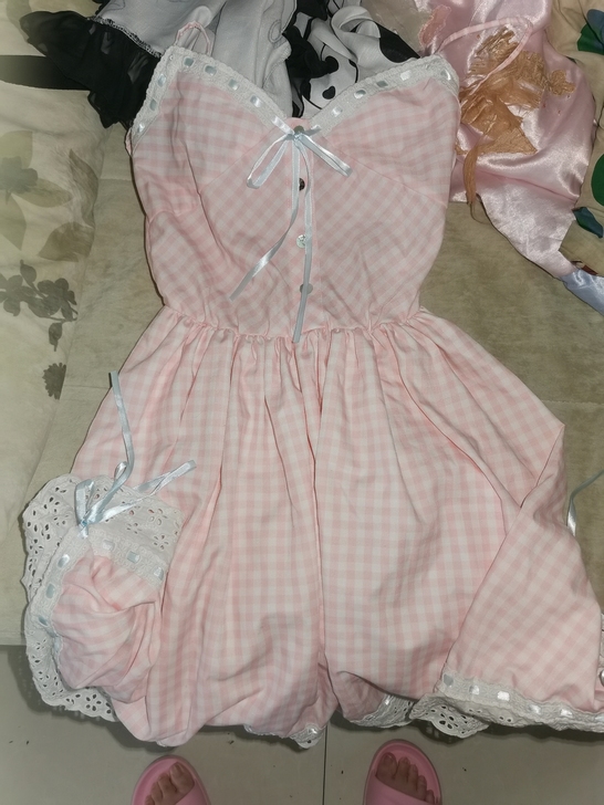 【出/换】吊带连衣裙