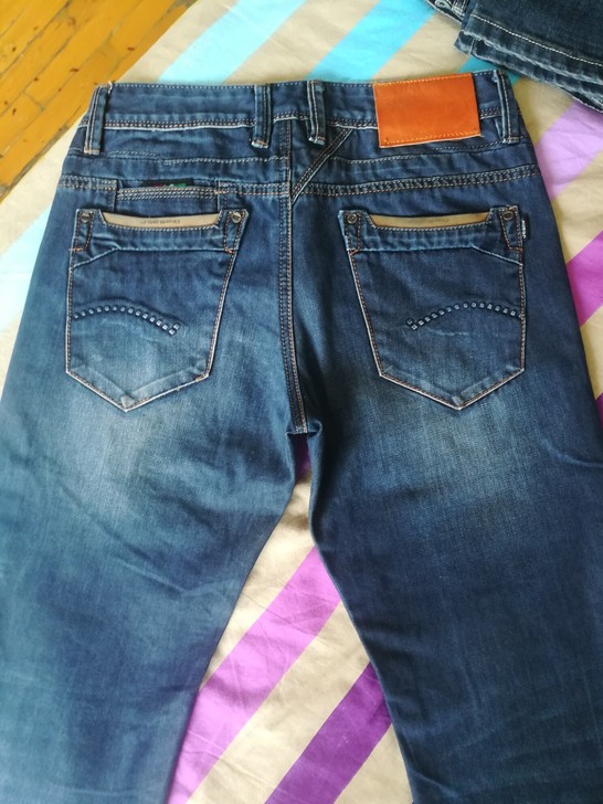 男士牛仔裤99新，喜欢的私聊谢谢