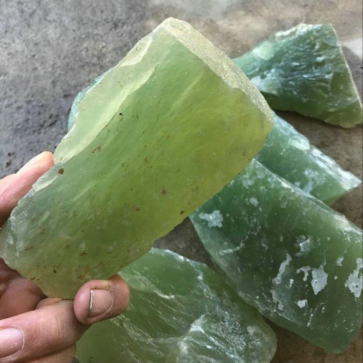 天然玉石原石岫玉毛料,玉雕练手料,可以做摆...