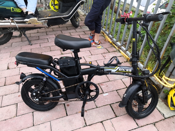 原本买来业余时间跑跑代驾，才买了两个月，跑...