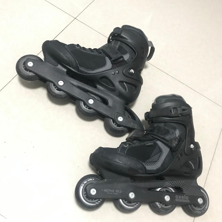 oxelo溜冰鞋42码数迪卡侬轮滑鞋成人直...