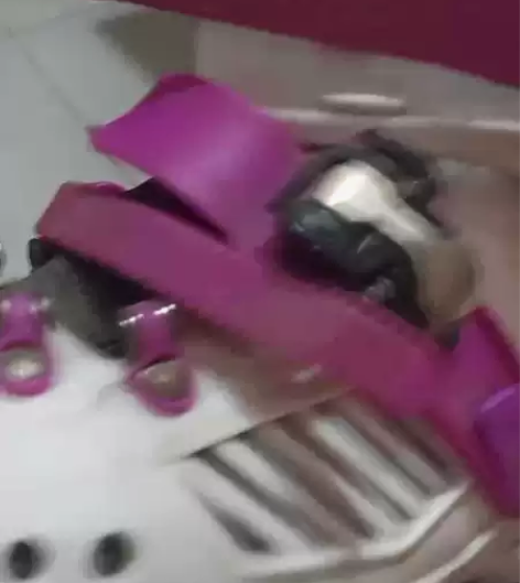 溜冰鞋，品相如图，还可以，38码。上面有点...