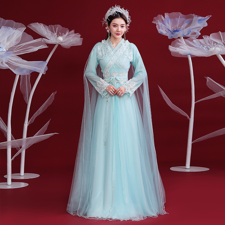 之前艺考才艺展示时候穿过 完好无损