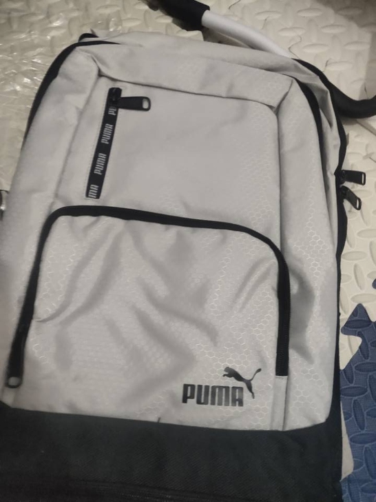 正品PUMA双肩背包，全新47.33.18...