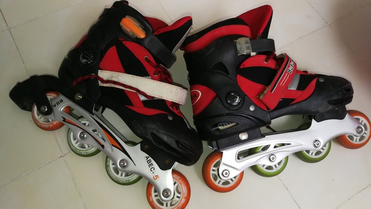 BBA可调滑冰直排轮  成人溜冰鞋，陪孩子...