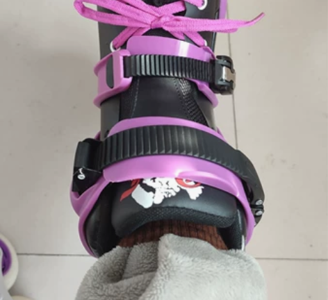 旱冰鞋，几乎全新，39码（备注:本人脚37...