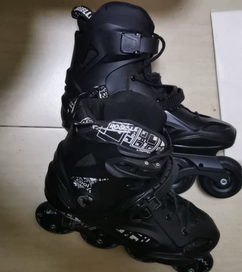 参加社团时买的洛神轮滑鞋 平花 37~3...