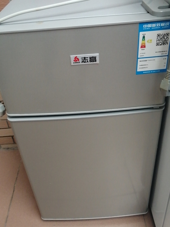 志高小冰箱260转，使用一年多，在丹灶珍丰...