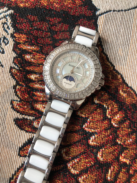 罗西尼女表专柜2380