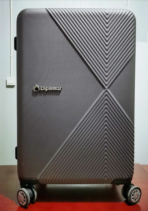 清仓,仓库有一批外交官拉杆箱DS-1300...