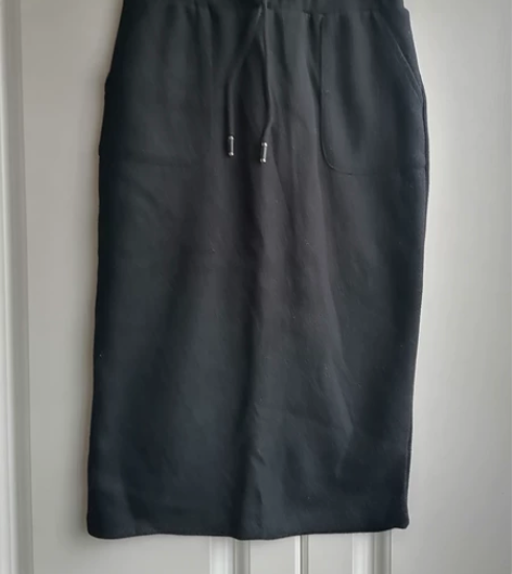 女士中裙58包邮，全新。 感兴趣的话点“我...