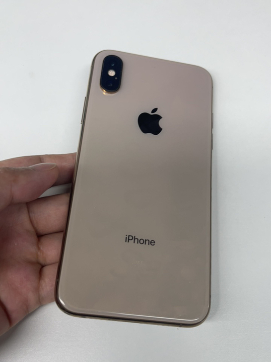 iPhone xs 金色,256G,有磕碰...