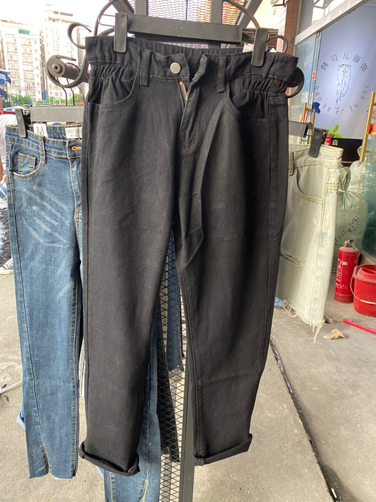 女装 黑色 牛仔裤