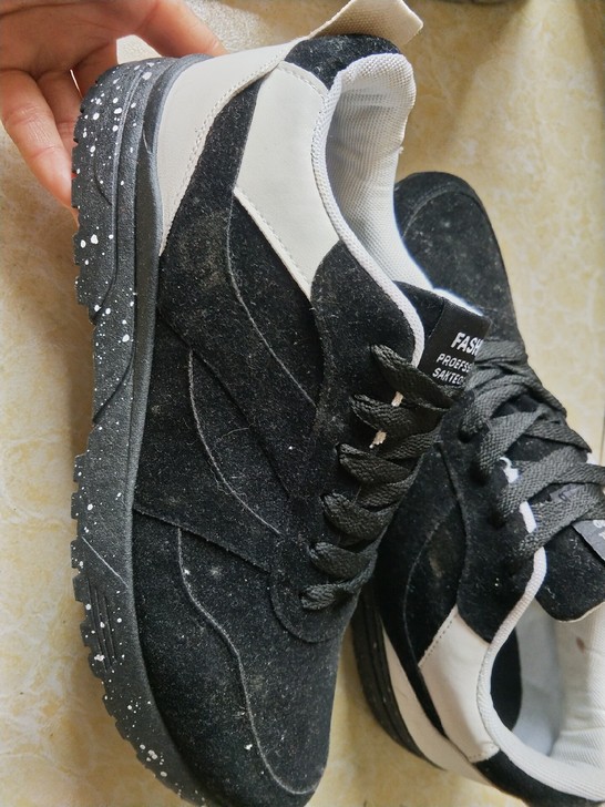 闲置一双44码休闲鞋