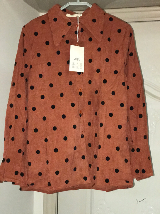 灯芯绒衬衣，M码，颜色很温暖，单穿，搭毛衣...