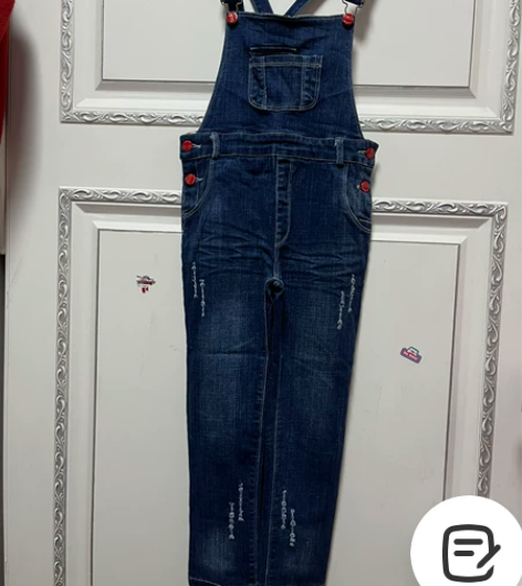 全新女童背带牛仔裤，适合130-135身高...