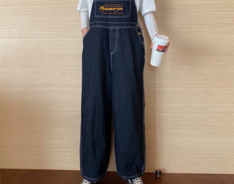 背带牛仔布休闲裤头。买来不适合自己，穿了一...