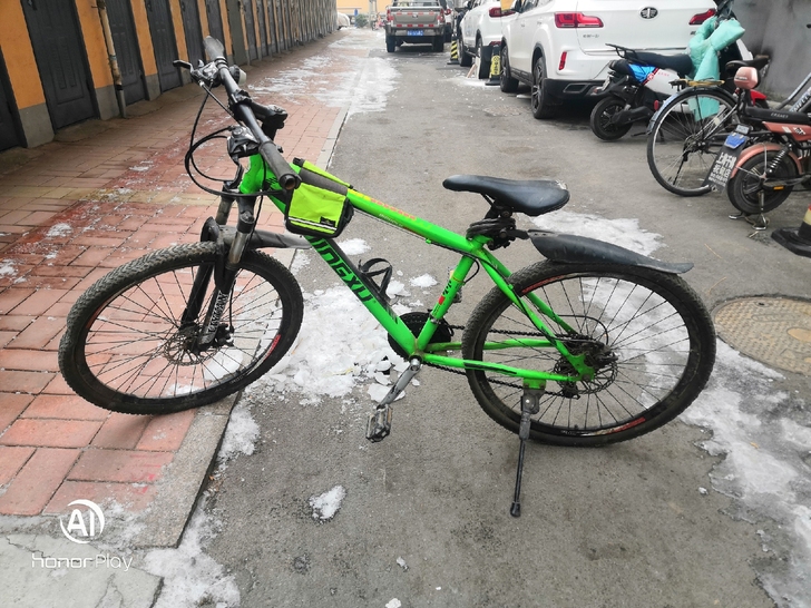 成人山地自行车，轻便碟刹，全铝合金车身，车...