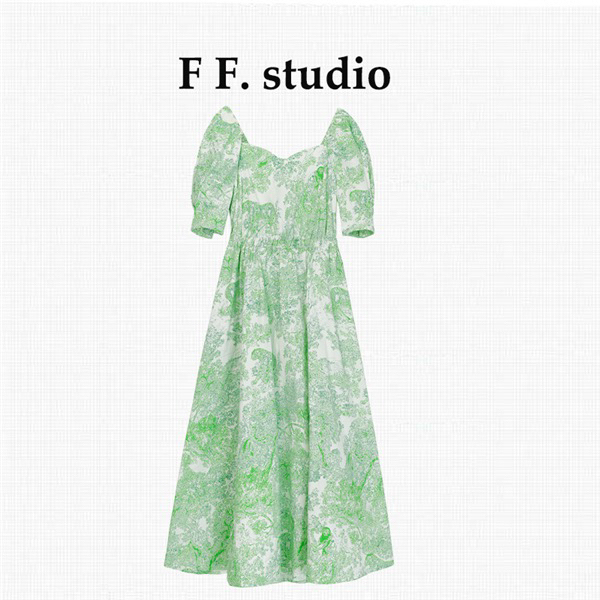 穿过一次无吊牌 非常好看 我穿很好看 衣服...